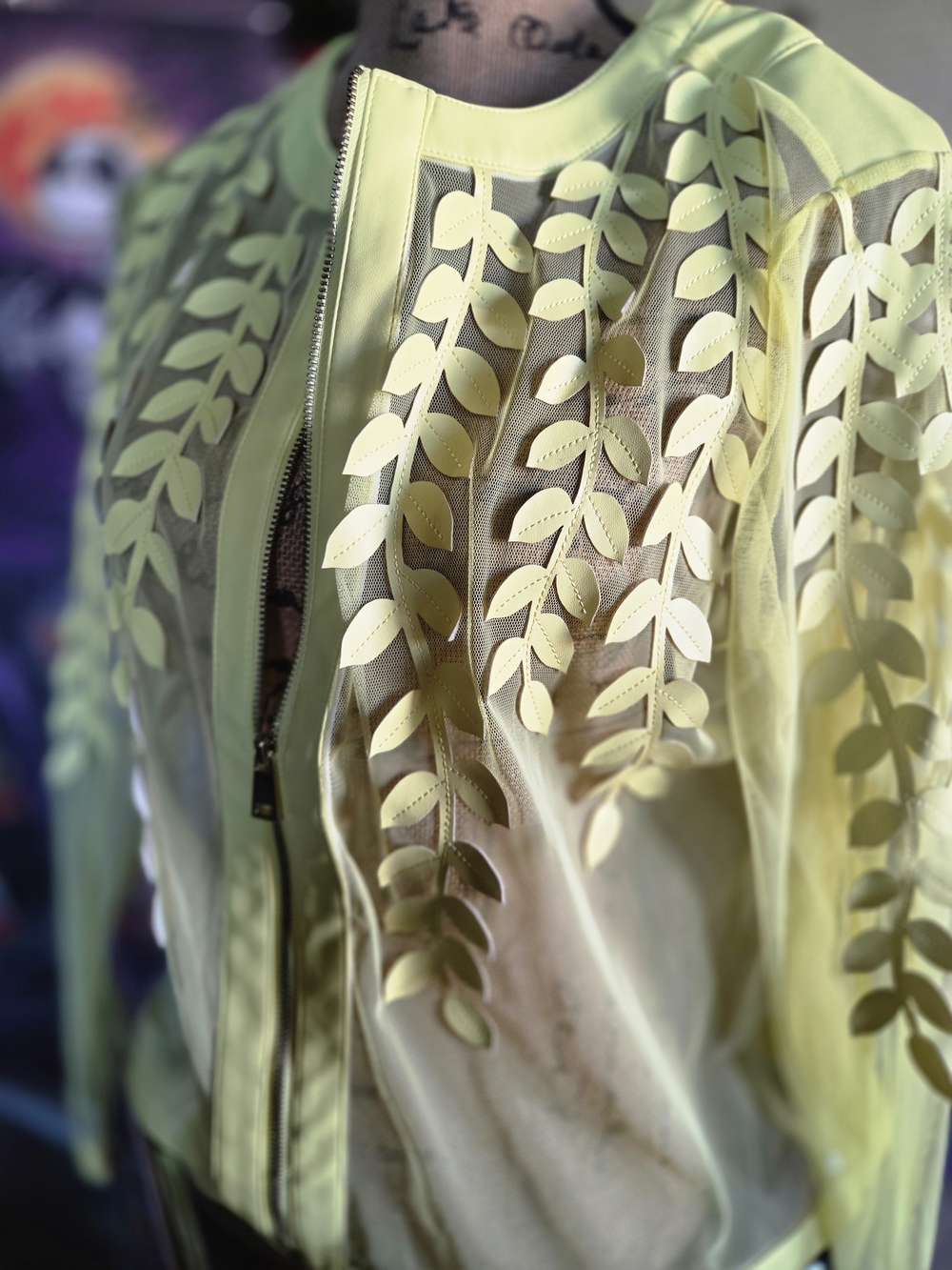 🍍Leaf-Appliqué Sheer Blazer